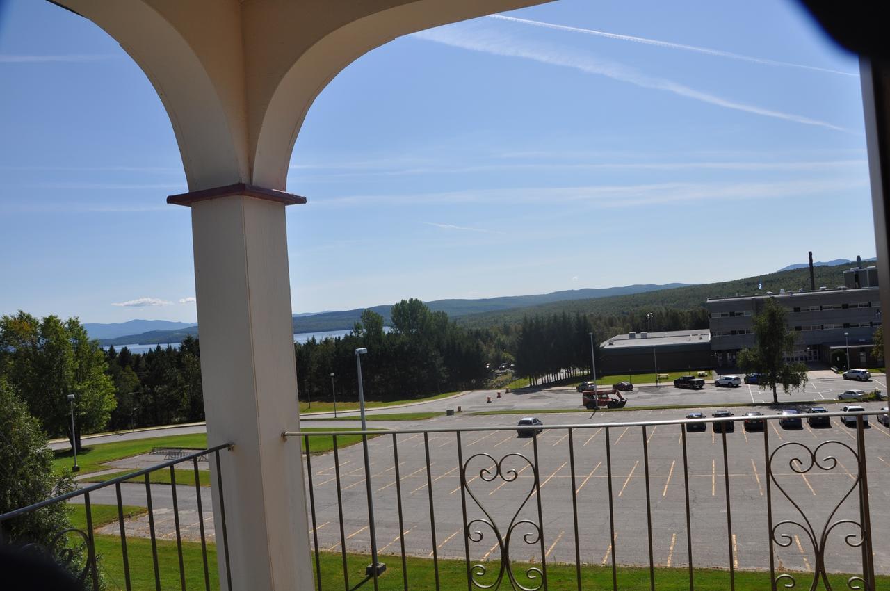 Hotel Motel Le Chateau Lac-Mégantic Dış mekan fotoğraf